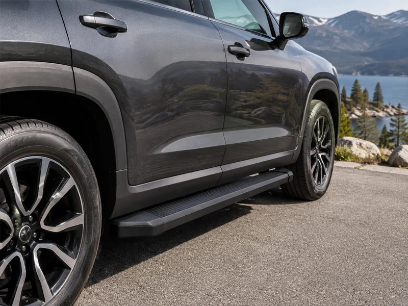Snailfly Running Boards vs. OEM Running Boards: Which Should You Choose?